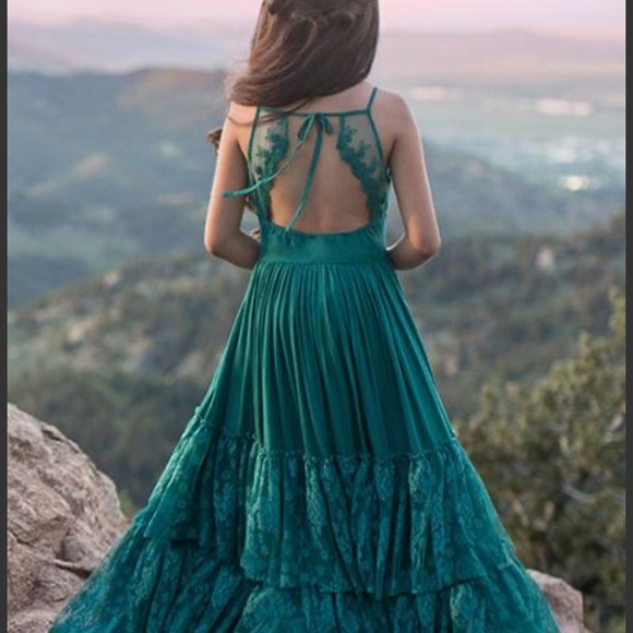 Elegant Teal Maxi Dress - Picture 3 of 4